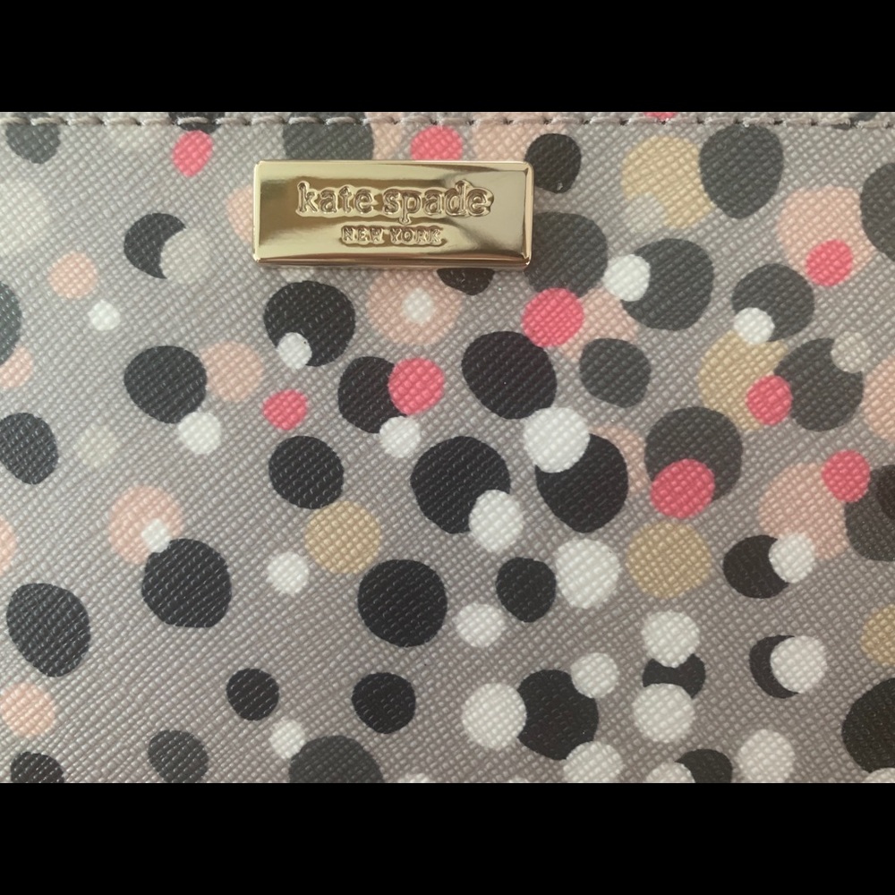 kate spade wristlet - Picture 2 of 3